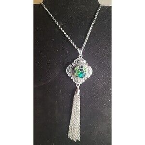 NWOT Silvertone Tassel Interchangeable Snap Green Gemstones 22" Necklace